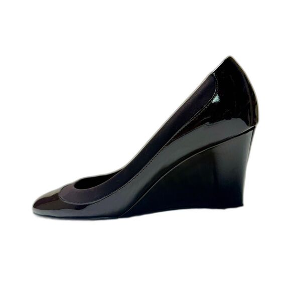 SALVATORE FERRAGAMO Chocolate Brown Patent Leather Wedge Heels, Sz 8B